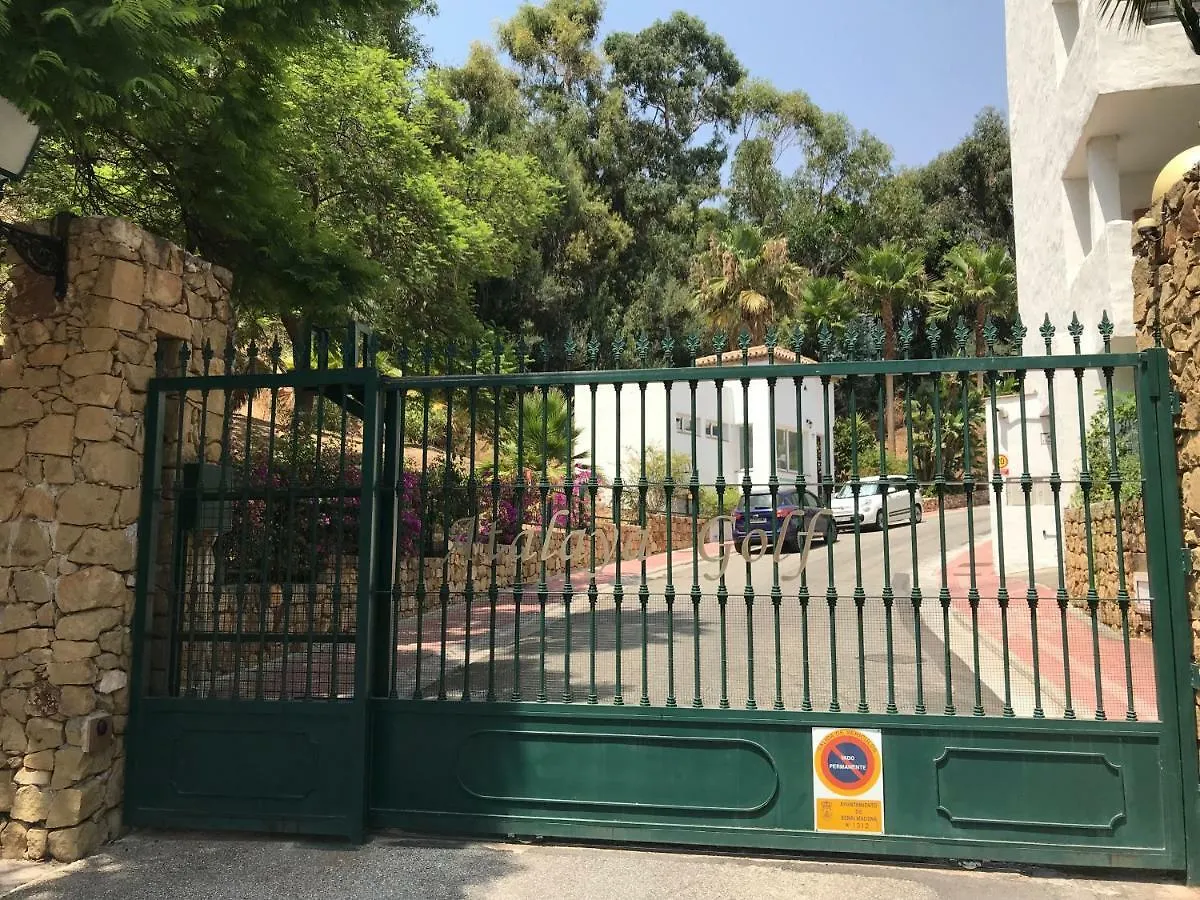 דירות בנאלמדנה Bajo Las Palmeras